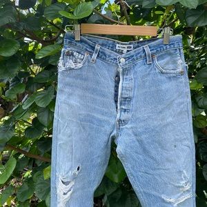 REDONE Distressed high rise Levi’s Jeans size 27